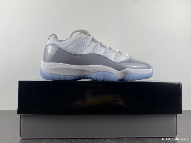 AV2187-140 Jordan Cement Air Grey Low 11 0726